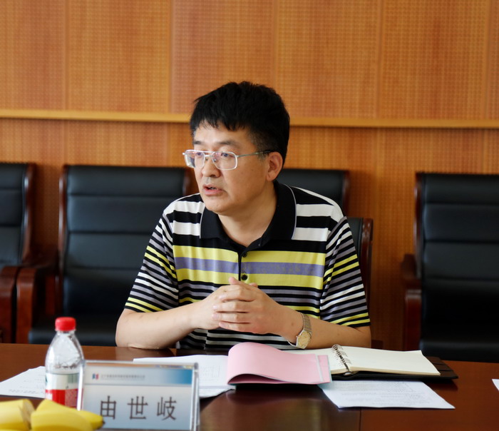 集团工会领导调研我院劳模创新工作室和职工创新工作室(图3) 集团工会领导调研我院劳模创新工作室和职工创新工作室(图3)