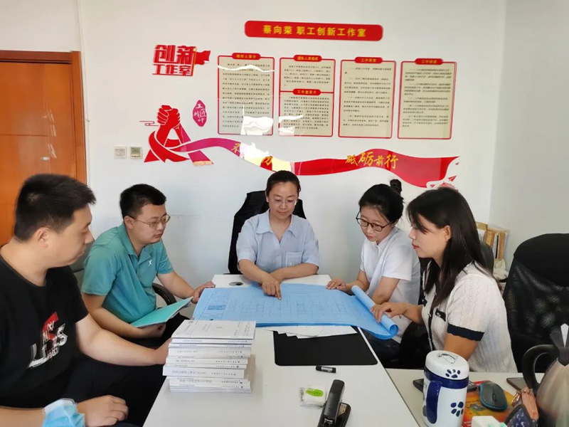 依托平台,提升品牌—省建科院蔡向荣职工创新工作室以实际行动唱响“奋斗者之歌”(图2) 依托平台,提升品牌—省建科院蔡向荣职工创新工作室以实际行动唱响“奋斗者之歌”(图2)