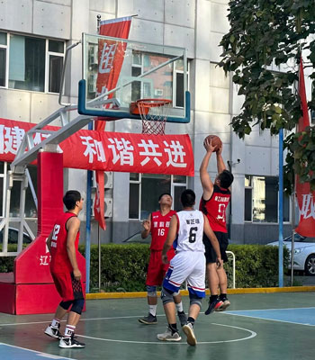 赛场结友谊 合作拓市场——省建科院与中建三局东北分公司开展篮球友谊对抗赛(图3) 赛场结友谊 合作拓市场——省建科院与中建三局东北分公司开展篮球友谊对抗赛(图3)