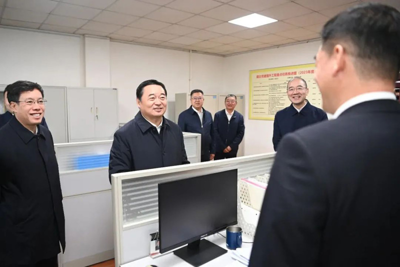 郝鹏在省国资委调研时强调 解放思想坚定信心加快推动国有企业高质量发展 为实现辽宁全面振兴新突破提供坚实战略支撑(图1) 郝鹏在省国资委调研时强调 解放思想坚定信心加快推动国有企业高质量发展 为实现辽宁全面振兴新突破提供坚实战略支撑(图1)